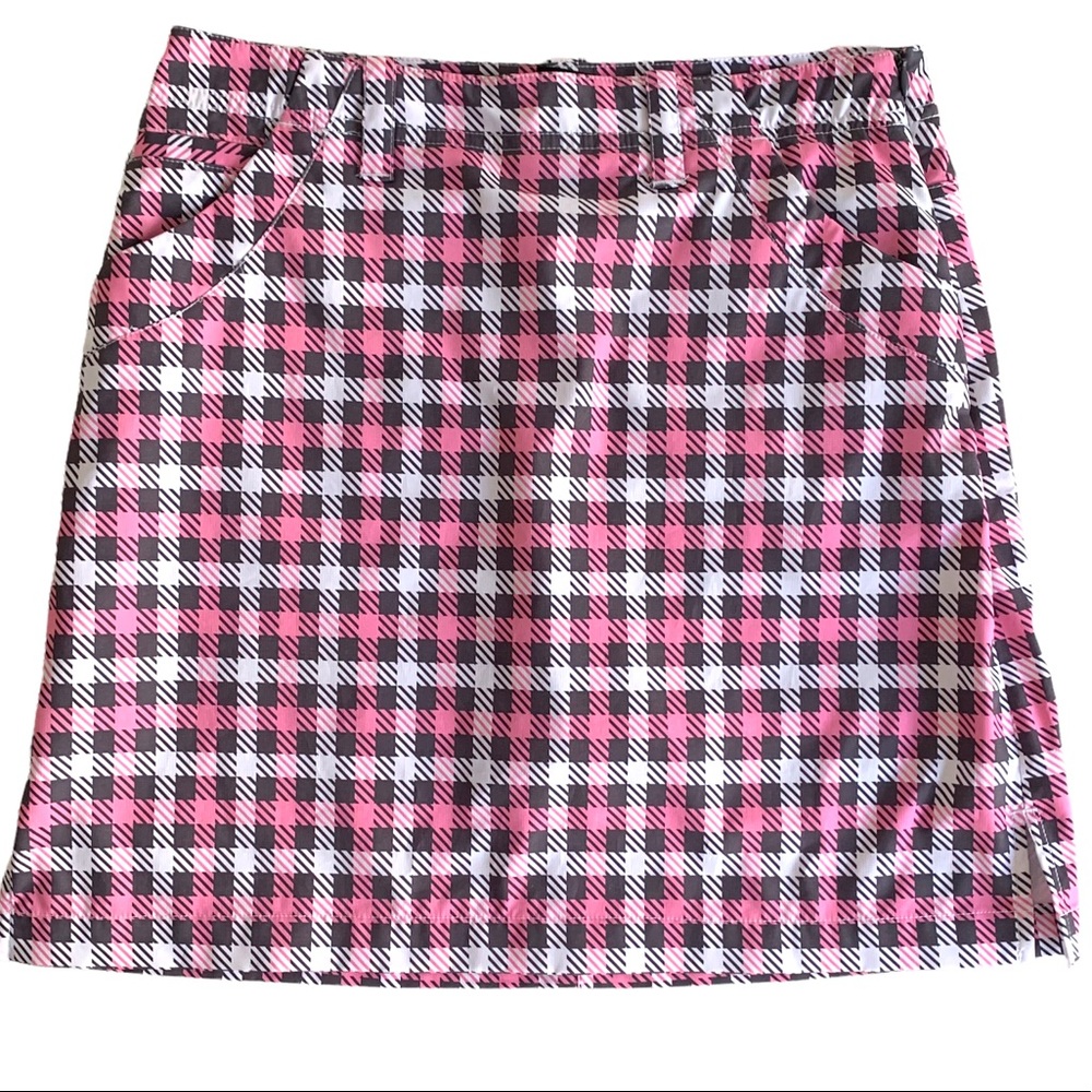 NVO Women’s Golf Skort/Skirt/ Shorts. Plaid multi color. Size 2